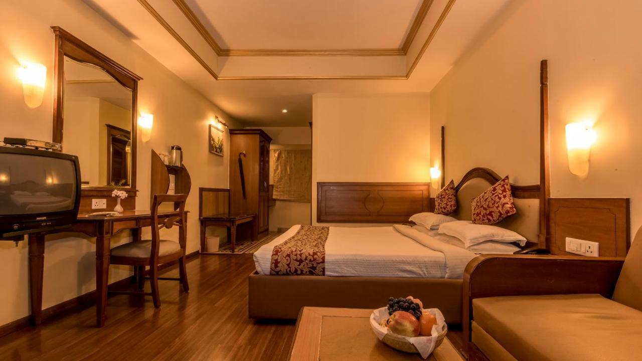 Hotel Nahar Nilgiris Ooty Esterno foto
