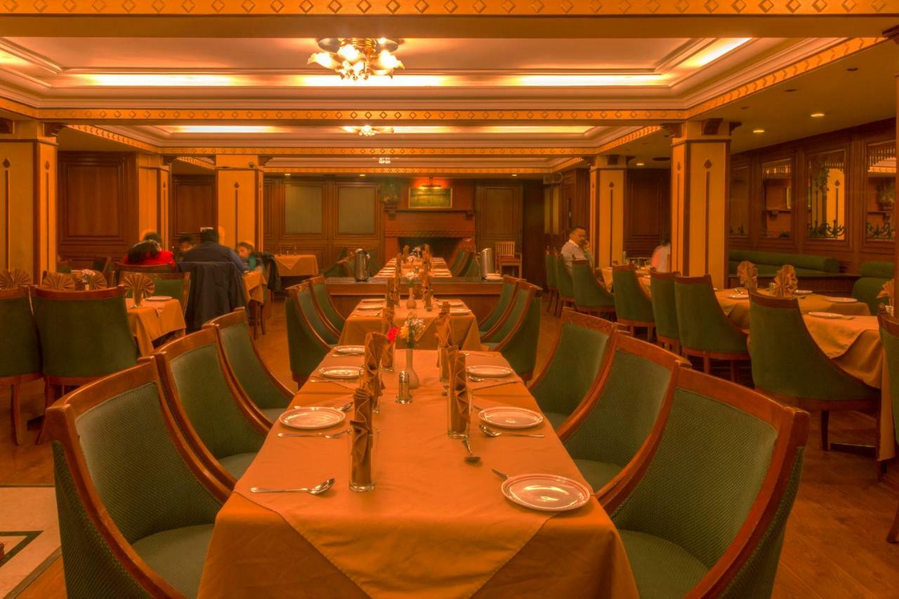 Hotel Nahar Nilgiris Ooty Esterno foto