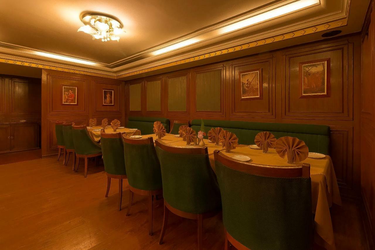 Hotel Nahar Nilgiris Ooty Esterno foto